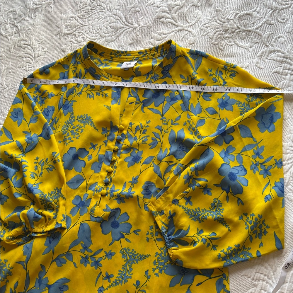 Cabi midi floral print dress, round collar self tie with elastic sleeves. - Picture 12 of 13